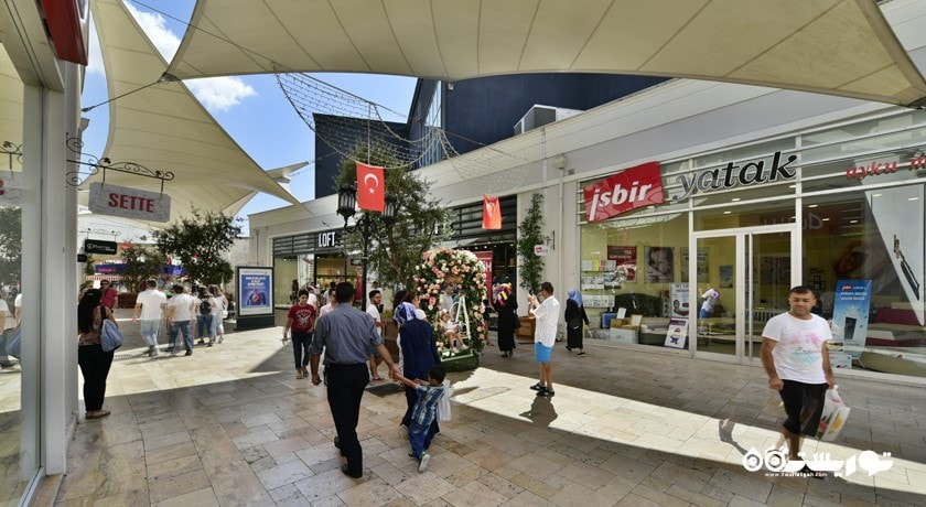 مرکز خرید ویا پورت شهر ترکیه کشور استانبول